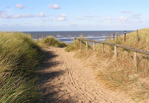De Duinen - Adults Only 4*